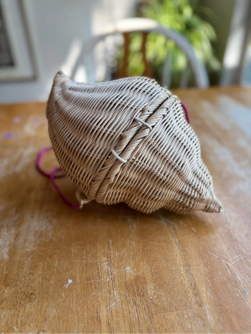 Woven Shell Crossbody Bag with Magenta Strap - Picture 8 of 9